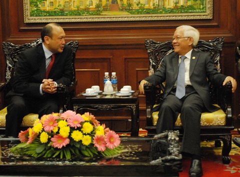 Представлен почетный консул Казахстана в городе Хошимине